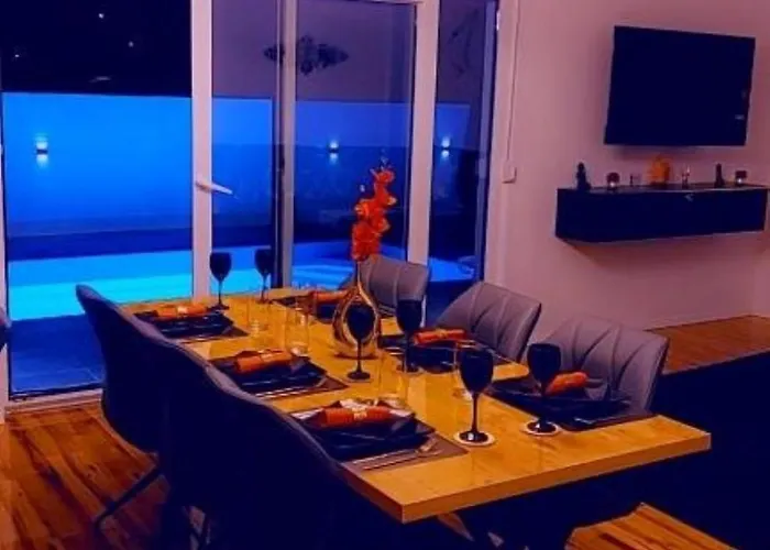 וילה Luxury Impossible טרוגיר