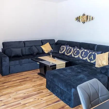Luxury Impossible טרוגיר