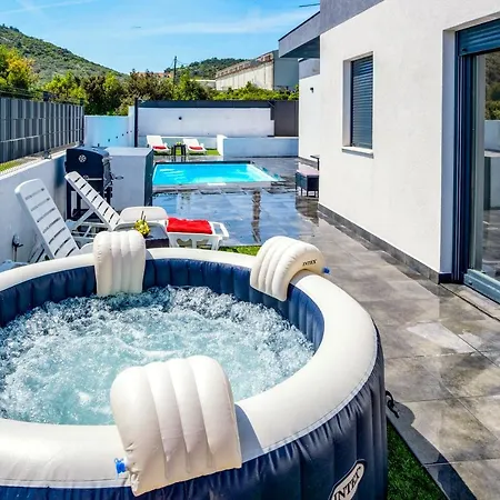 Luxury Impossible * Trogir